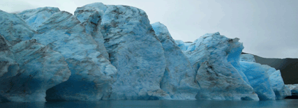 Glaciares. Gran masa de hielo distribuida en varios bloques.